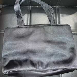 Preowned Liz Claiborne small black hand bag